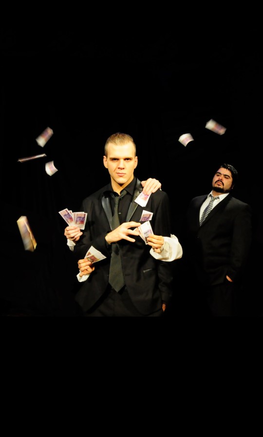 FOTO DE EL INSPECTOR SOLA